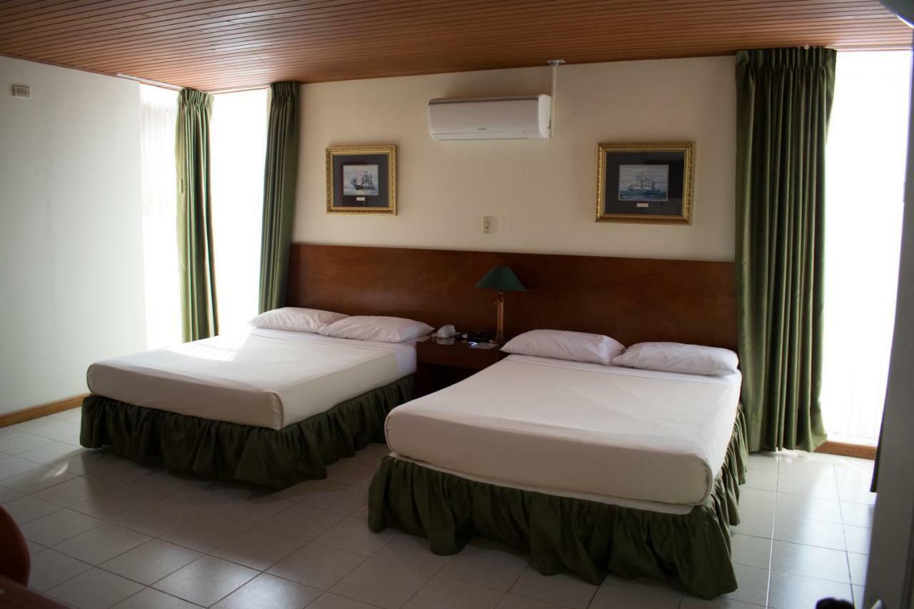 Hotel Alhambra Granada  Buitenkant foto